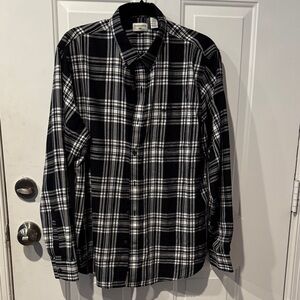 Dockers Black and White Plaid Flannel Button-Down Shirt